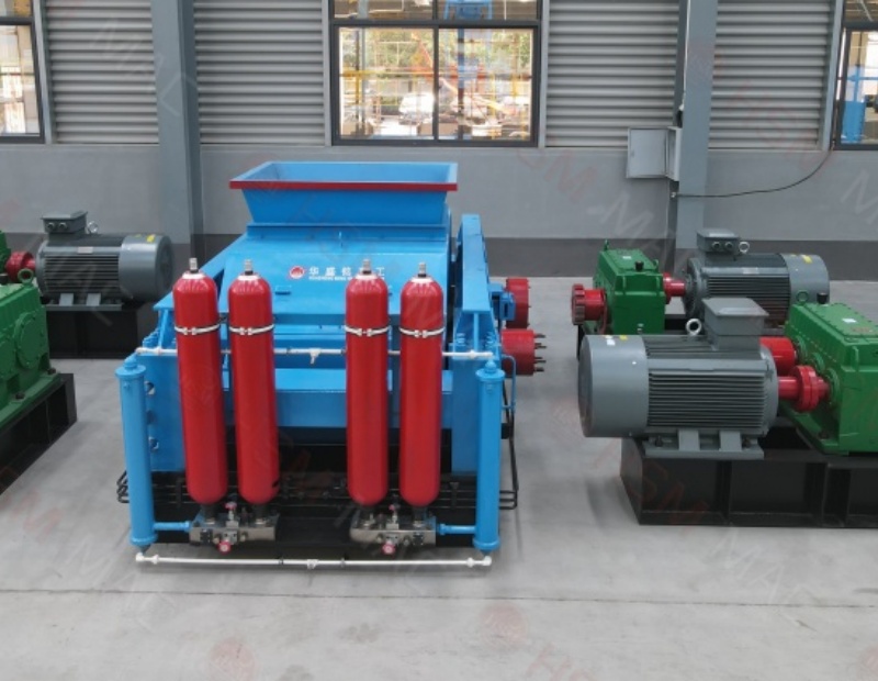 鋁廠廢電解質(zhì)破碎機(jī)
